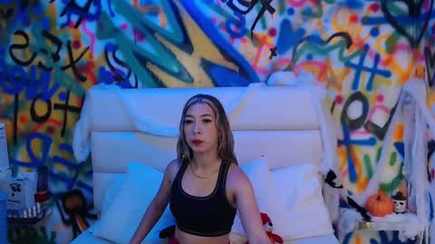 valentina online show from October 8, 12:20 pm