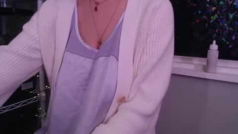 Snapshot of constantcumquest chatting on September 29, 2:05 am ANR Mommy online show from September 29, 2:05 am