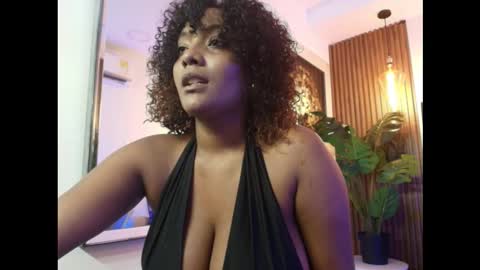 Snapshot of coral_lise chatting on September 14, 3:43 pm Coral online show from September 14, 3:43 pm