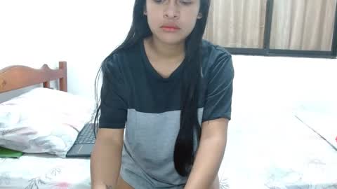 coral_rosa online show from February 22, 12:19 pm