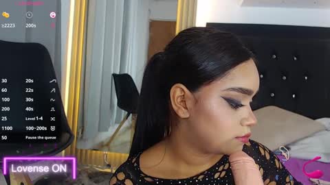 Coraline connected from 10 pm to 6 am Colombia time online show from March 5, 2:57 am