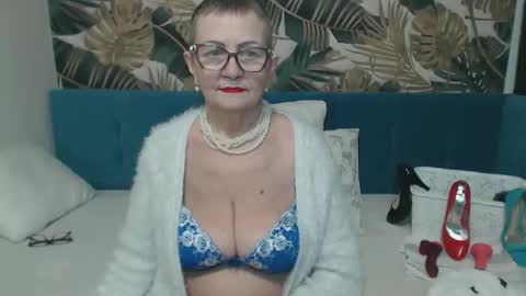 corssika online show from December 4, 8:09 pm