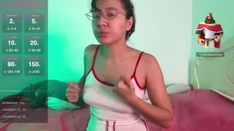 Lina online show from December 5, 3:24 pm