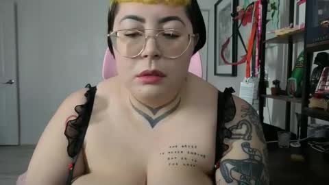 Miss Mei online show from November 19, 8:09 pm