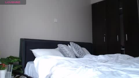 sweet flowers online show from December 18, 7:02 am