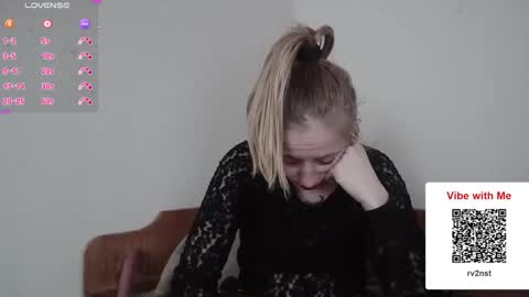 cottonmoufqueen online show from February 22, 6:20 pm