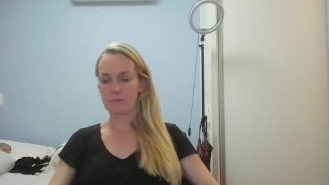 Anny online show from January 9, 7:18 pm