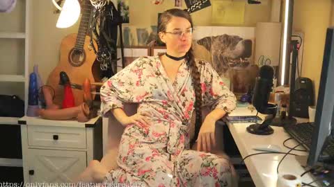 Creature Marie online show from February 22, 3:02 pm