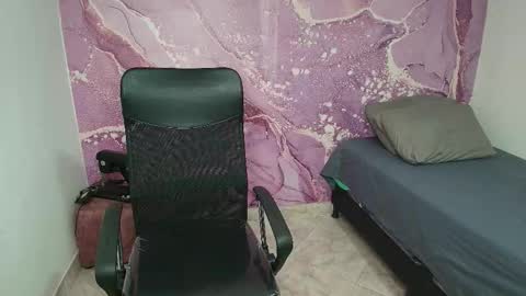 crespa_latin_ online show from January 8, 2:15 am