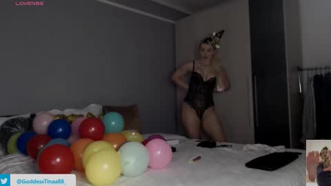 cris_tinne online show from March 3, 5:08 pm