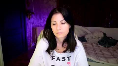 Snapshot of crissy_love chatting on October 23, 8:15 pm crissy_love online show from October 23, 8:15 pm
