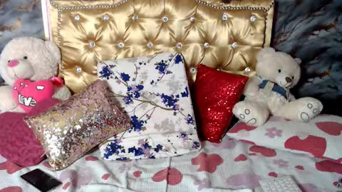 Snapshot of cristal_hot199037 chatting on October 21, 9:13 am Cristal online show from October 21, 9:13 am