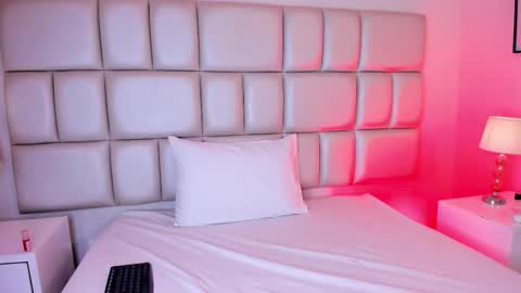 cristallwilliams online show from January 15, 7:53 pm