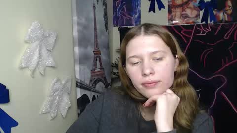 Stella online show from January 14, 1:49 pm