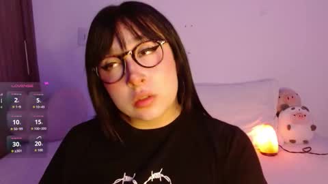 Olivia  online show from December 15, 12:16 am