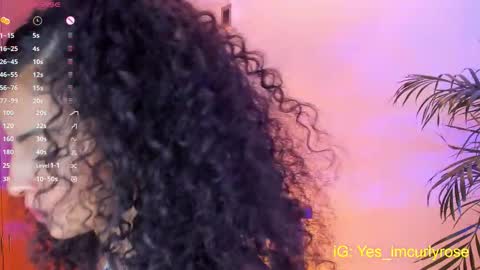 Snapshot of curlyrose_ chatting on October 22, 1:10 am Rose online show from October 22, 1:10 am