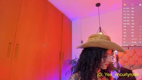 Snapshot of curlyrose_ chatting on September 30, 8:35 pm Rose online show from September 30, 8:35 pm