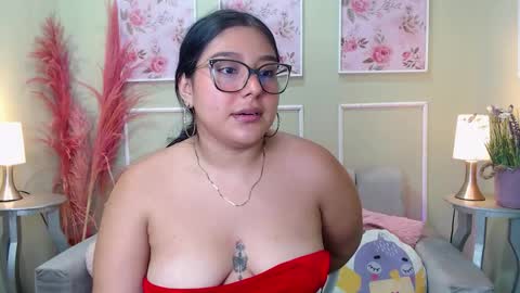 Zoe  online show from October 20, 4:04 am