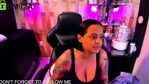    Independent Model online show from March 2, 11:10 pm