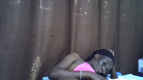 cute_emmy1 online show from November 16, 9:37 pm