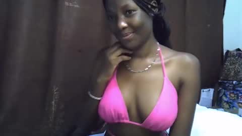 cute_emmy1 online show from November 29, 3:54 am