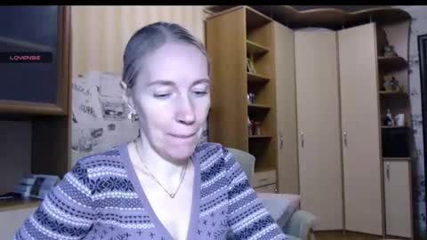Snapshot of cute_lion_ chatting on October 25, 12:35 pm cute_lion_ online show from October 25, 12:35 pm