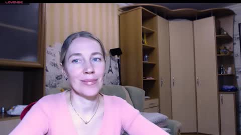 cute_lion_ online show from February 23, 8:52 pm