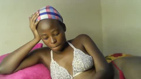 cute_sonny online show from December 1, 7:56 am