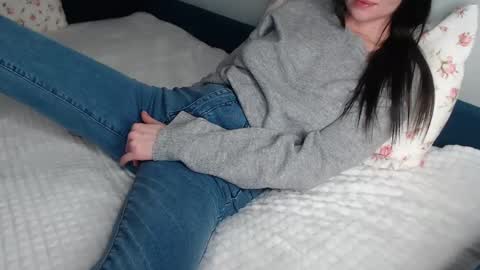 Anna online show from January 5, 5:09 pm