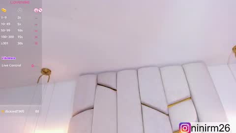 andre online show from September 13, 4:42 am