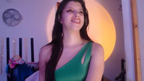 haome online show from December 5, 2:29 pm