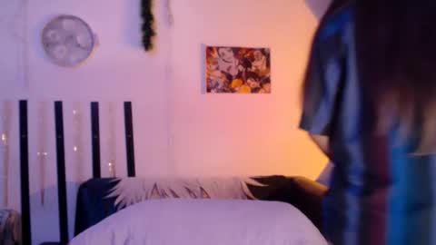 haome online show from November 6, 4:29 am