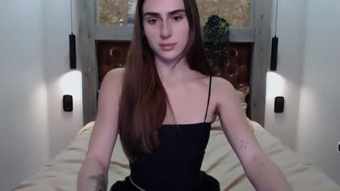 Kim online show from March 1, 12:45 pm