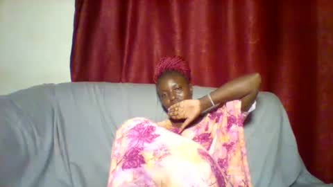 cutey_lunar online show from February 3, 5:46 pm