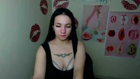 Emma online show from October 11, 6:43 pm