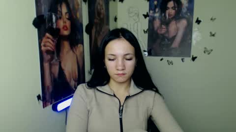 Emma online show from October 24, 8:05 pm