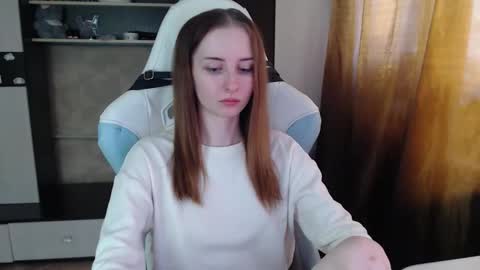 Cutti Crystal online show from March 3, 3:12 am