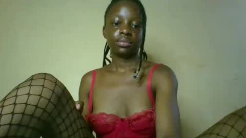 cutty_teshy online show from February 5, 6:24 am