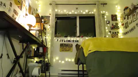 cypresskneez online show from January 10, 2:16 am