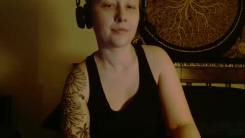 Daisy online show from December 19, 11:46 am