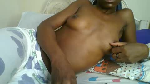 Snapshot of daddyslove_ chatting on September 13, 2:30 am Daddys love online show from September 13, 2:30 am