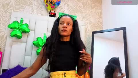 daffnelewis online show from March 17, 11:47 am