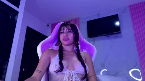 Dafne  online show from November 28, 4:26 am