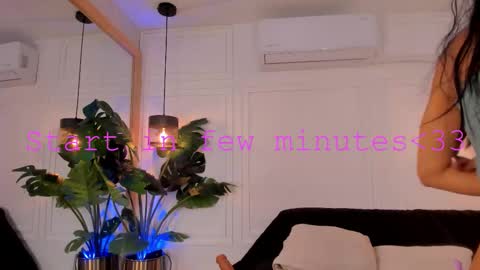 dafne_hillss online show from January 14, 12:43 pm