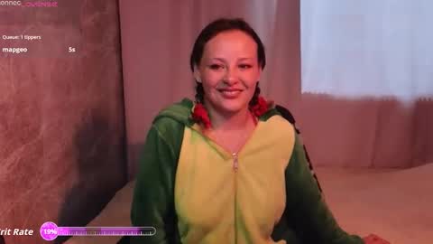 Snapshot of dagny_jo chatting on October 19, 6:10 pm Lulu online show from October 19, 6:10 pm