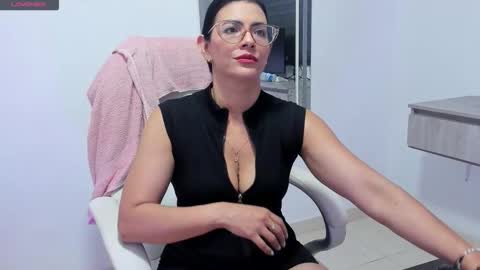 Snapshot of dahian_carter chatting on October 11, 2:09 pm Dahian  online show from October 11, 2:09 pm