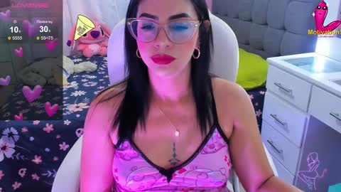 Snapshot of dahian_carter chatting on January 11, 12:18 pm Dahian  online show from January 11, 12:18 pm