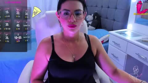 Snapshot of dahian_carter chatting on December 18, 10:57 pm Dahian  online show from December 18, 10:57 pm