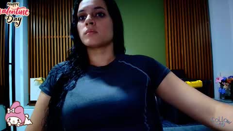  Dahiana  online show from February 15, 8:01 pm