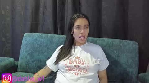 daila_ online show from September 12, 2:23 am